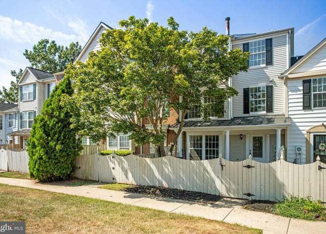 Property at 508 Boysenberry Ln, Frederick, MD 21703, 3 beds, 2.5 baths