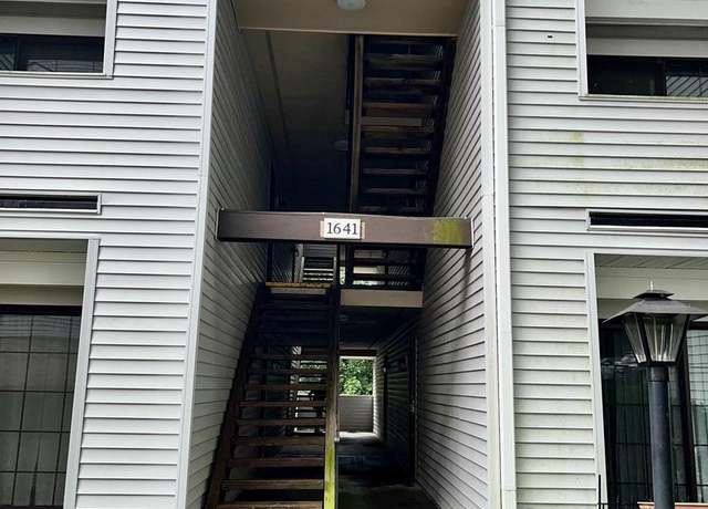 Property at 1641 Carriage House Ter Unit 1641-F, Silver Spring, MD 20904, 2 beds, 1.5 baths