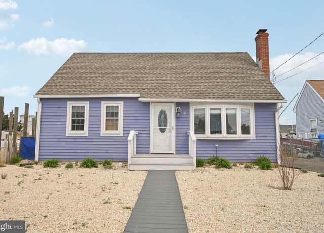 Property at 8 W Boat Dr, Tuckerton, NJ 08087, 3 beds, 2 baths