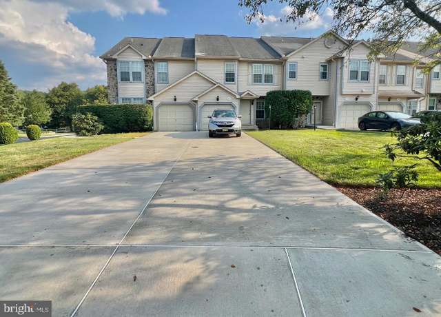 Property at 82 Castleton Rd, Princeton, NJ 08540, 4 beds, 2.5 baths