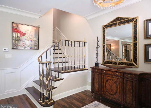 Property at 44 W Mechanic St, New Hope, PA 18938, 3 beds, 3.5 baths