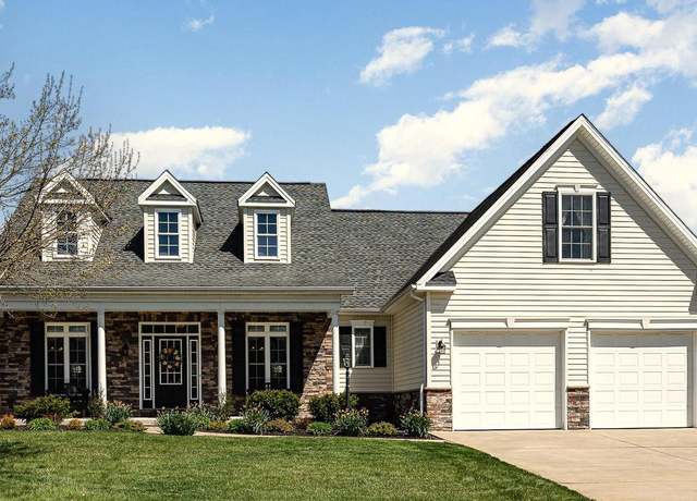 Property at 28 Old Coach Ln, Carlisle, PA 17013, 4 beds, 2.5 baths