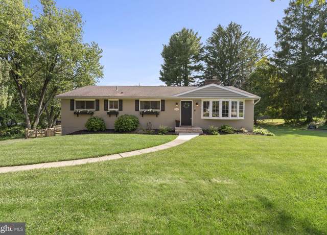 Property at 135 Conestoga Rd, Malvern, PA 19355, 4 beds, 2 baths