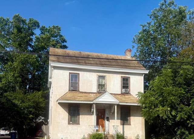 Property at 453 S Main St, Hatfield, PA 19440, 5 beds, 1 bath