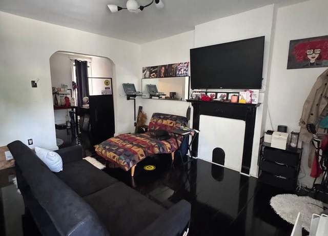 Property at 323 N Edgewood St, Philadelphia, PA 19139, 3 beds, 1 bath