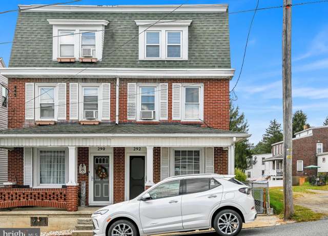 Property at 292 W Wood St, Cumbola, PA 17930, 4 beds, 2 baths