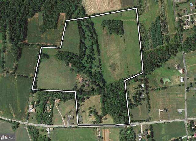 Property at 2042 Baltimore Pike, East Berlin, PA 17316, 3 beds, 2 baths