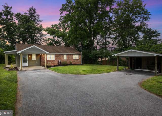 Property at 2465 Carlisle Rd, York, PA 17408, 2 beds, 2 baths