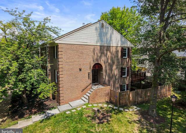 Property at 6028 Crown Royal Cir, Alexandria, VA 22310, 5 beds, 3.5 baths