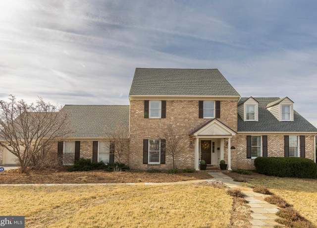 Property at 501 Princess Ct, Winchester, VA 22601, 5 beds, 3 baths