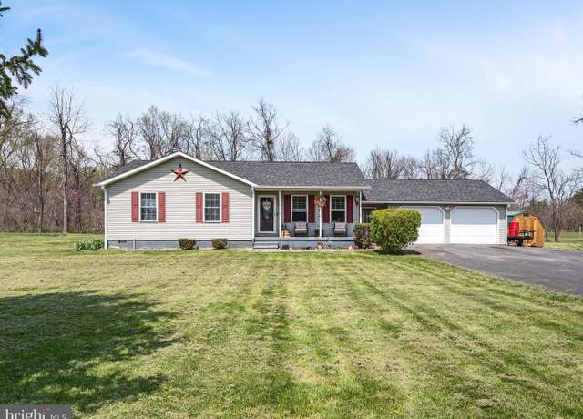Property at 290 Heavenly Dr, Hedgesville, WV 25427, 3 beds, 2 baths