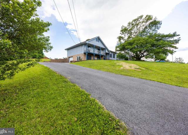 Property at 189 Columbia Dr, Kearneysville, WV 25430, 3 beds, 3 baths