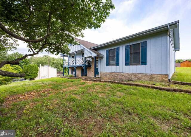 Property at 189 Columbia Dr, Kearneysville, WV 25430, 3 beds, 3 baths
