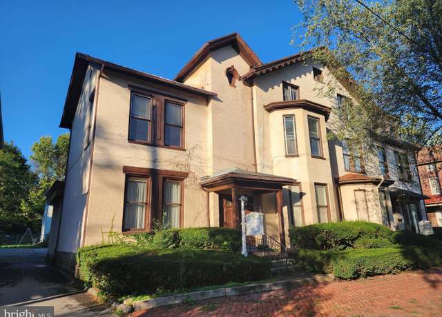 Property at 303 Washington St, Cumberland, MD 21502, 3 beds, 1.5 baths