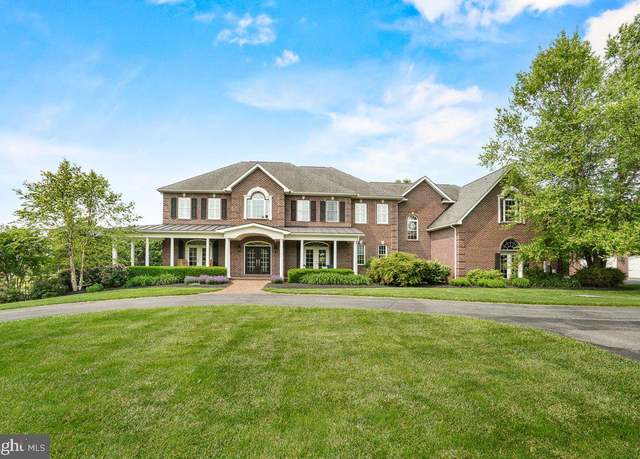 Property at 8170 Hollow Rd, Middletown, MD 21769, 6 beds, 6 baths