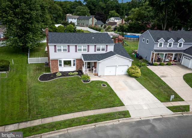 Property at 213 Saint David Dr, Mount Laurel, NJ 08054, 5 beds, 3.5 baths