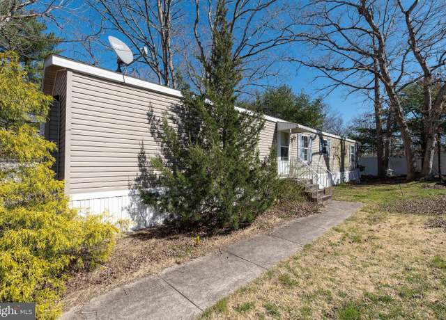 Property at 2110 Mays Landing Rd #140, Millville, NJ 08332, 3 beds, 1.5 baths