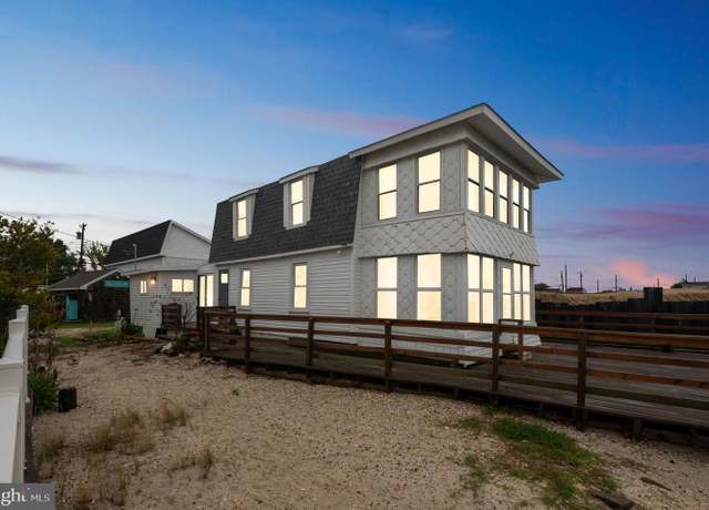 Property at 230 New Jersey Ave, Fortescue, NJ 08321, 2 beds, 1.5 baths