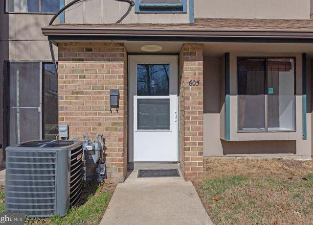Property at 605 Timber Creek Rd, Clementon, NJ 08021, 2 beds, 1 bath