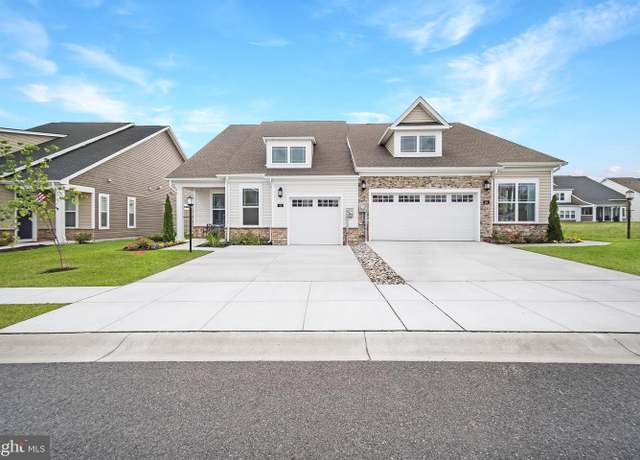 Property at 145 Grand Overlook Dr, Gettysburg, PA 17325, 2 beds, 2 baths