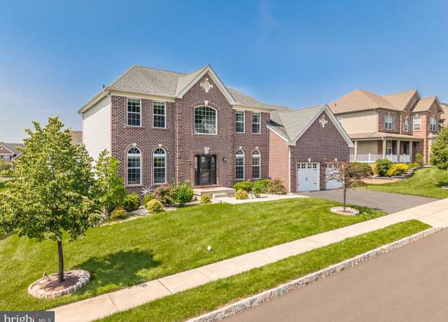 Property at 1361 Memorial Dr, Warwick, PA 18974, 5 beds, 3.5 baths