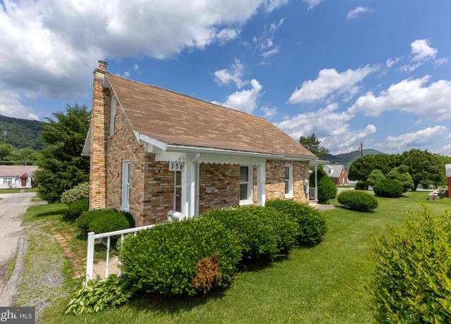 Property at 136 Morning Aire Ln, Bellefonte, PA 16823, 2 beds, 1 bath