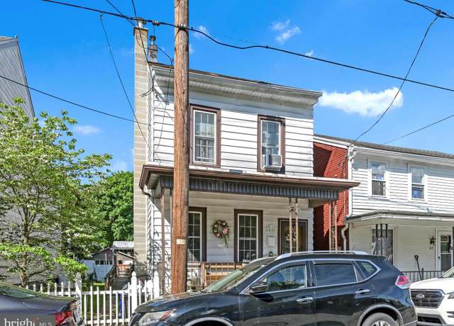 Property at 414 S Front St, Saint Clair, PA 17970, 3 beds, 2 baths