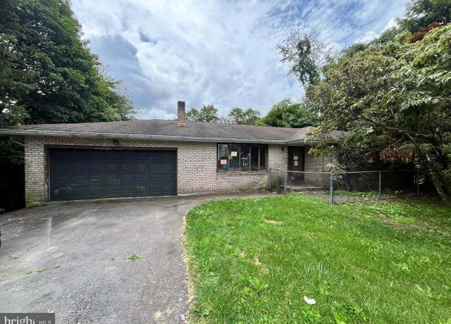 Property at 57 W Weston Pl, Shenandoah, PA 17976, 4 beds, 2 baths