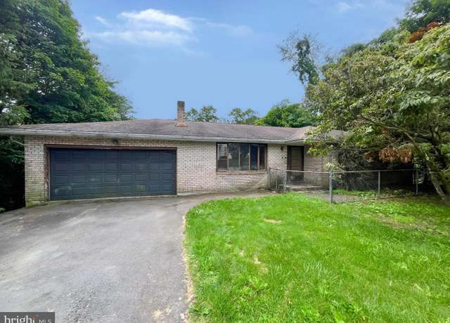 Property at 57 W Weston Pl, Shenandoah, PA 17976, 4 beds, 2.5 baths