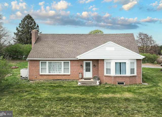 Property at 2745 Mount Rose Ave, York, PA 17402, 4 beds, 2 baths