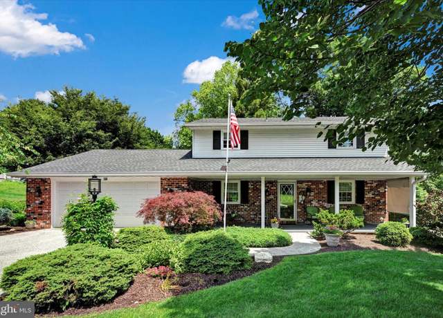 Property at 805 Ridgewood Rd, York, PA 17406, 4 beds, 2.5 baths