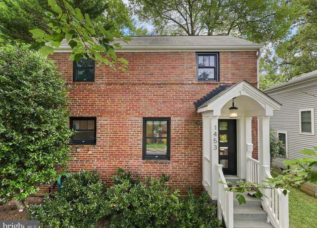 Property at 1453 N Longfellow St, Arlington, VA 22205, 3 beds, 2.5 baths