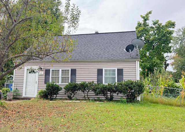 Property at 121 Cabbel Dr, Manassas Park, VA 20111, 3 beds, 1 bath