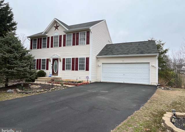 Property at 3807 Alberta Dr N, Fredericksburg, VA 22408, 3 beds, 2.5 baths
