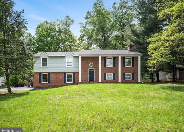 Property at 4137 Hedgesville Rd, Hedgesville, WV 25427, 3 beds, 3 baths