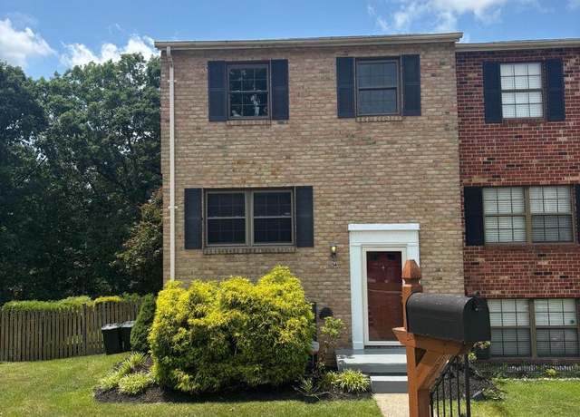 Property at 34 Kimball Ridge Ct, Catonsville, MD 21228, 3 beds, 2.5 baths