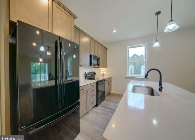 Property at 131 Five Iron Dr, North East, MD 21901, 4 beds, 2 baths