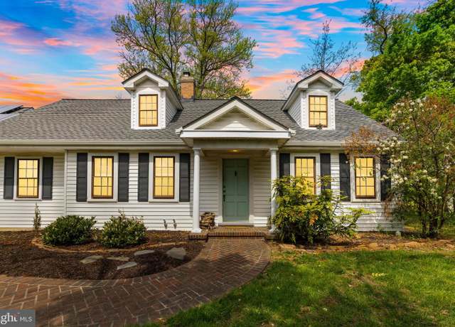 Property at 4256 Columbia Rd, Ellicott City, MD 21042, 4 beds, 3.5 baths