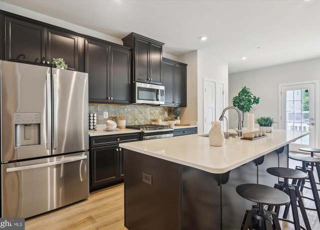 Property at 11220 Meridian Hill Way, Upper Marlboro, MD 20772, 3 beds, 2.5 baths