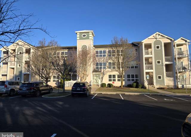 Property at 9742 Golf Course Rd #102, Ocean City, MD 21842, 3 beds, 2 baths