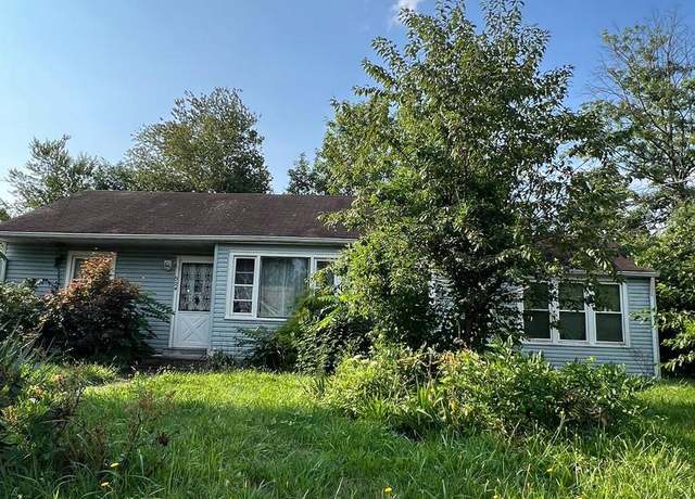 Property at 524 W Main St, Maple Shade, NJ 08052, 3 beds, 1 bath