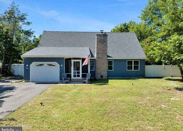 Property at 308 Cedar Grove Rd, Toms River, NJ 08753, 3 beds, 2.5 baths