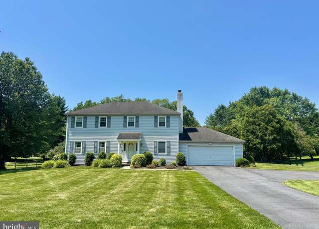 Property at 606 Londonderry Dr, West Chester, PA 19382, 4 beds, 2.5 baths