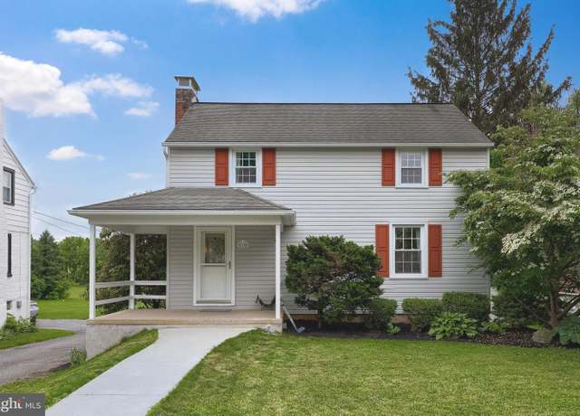 Property at 24 Kreider Ave, Lancaster, PA 17601, 3 beds, 1.5 baths