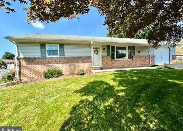 Property at 747 Mechanic St, Lebanon, PA 17046, 2 beds, 1.5 baths