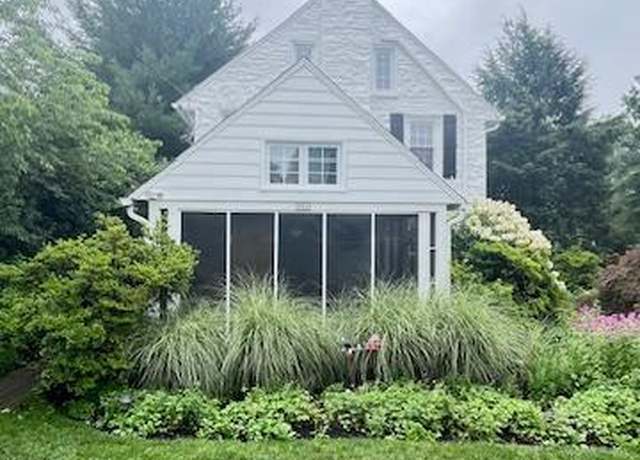 Property at 308 Aubrey Rd, Wynnewood, PA 19096, 5 beds, 3.5 baths