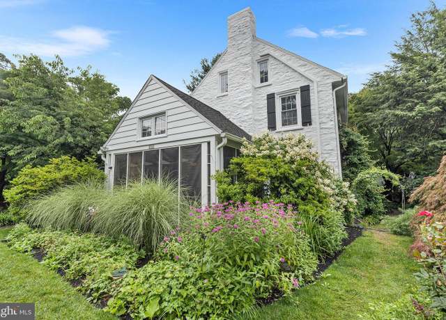 Property at 308 Aubrey Rd, Wynnewood, PA 19096, 5 beds, 3.5 baths