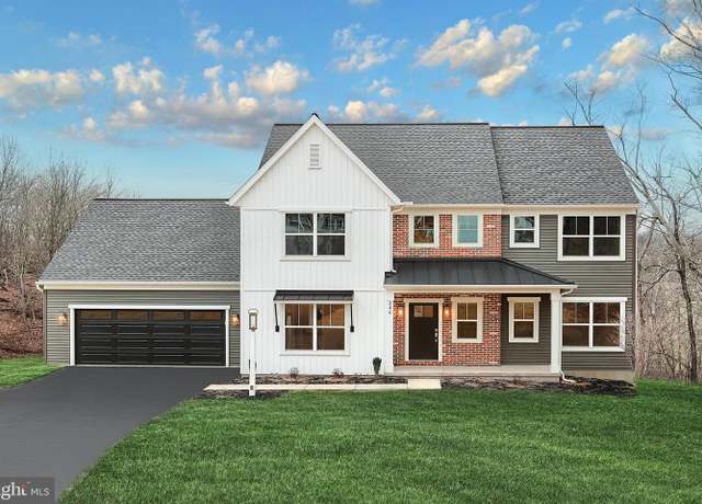 Property at 240 Red Maple Dr, Etters, PA 17319, 4 beds, 2.5 baths