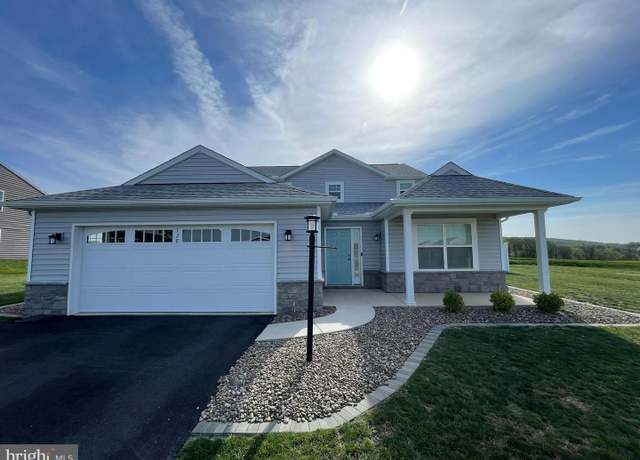 Property at 128 Eagle Rd, Dillsburg, PA 17019, 4 beds, 4 baths