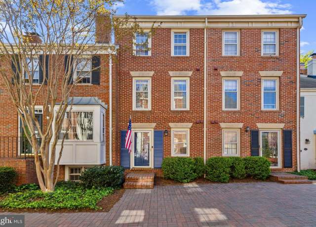 Property at 824 Bashford Ln, Alexandria, VA 22314, 2 beds, 3 baths